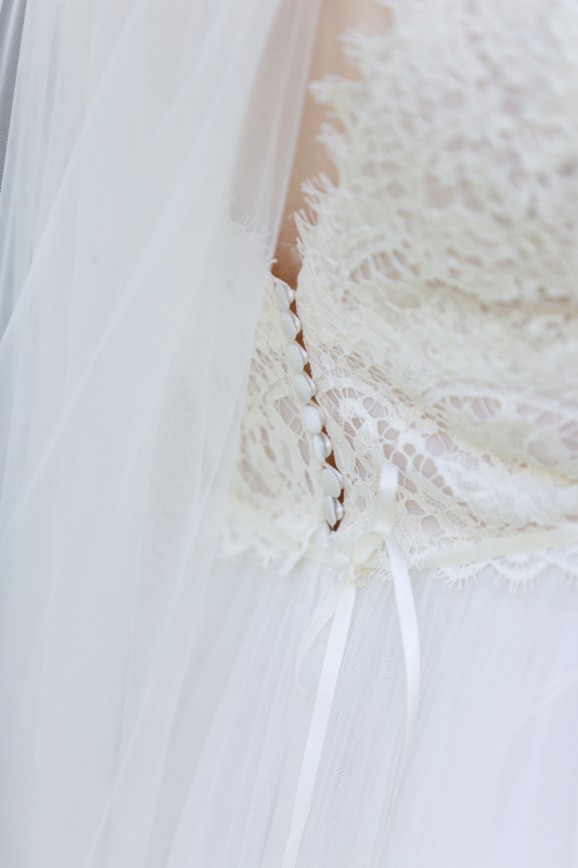 wedding bride dress by sarahandsamuelphotography